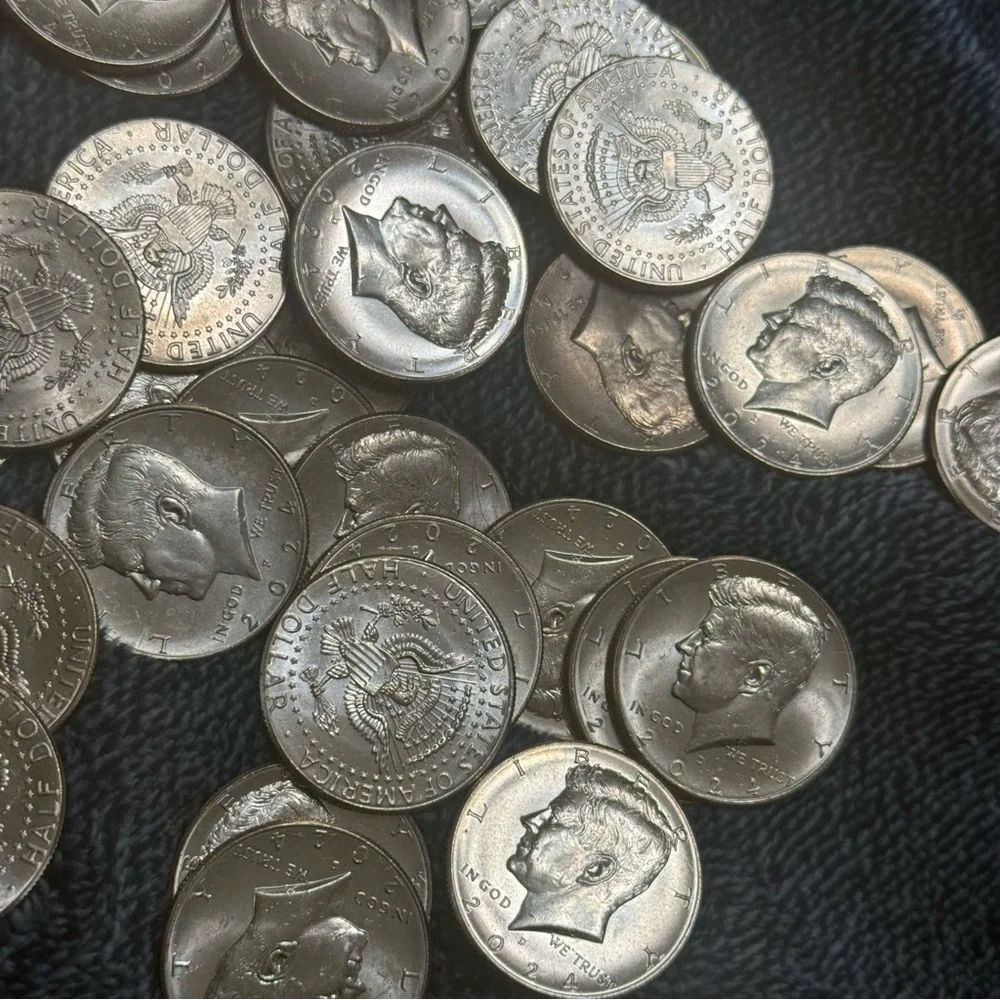 35 UNCIRCULATED 2024 KENNEDY HALF DOLLARS - Picture 6 of 6